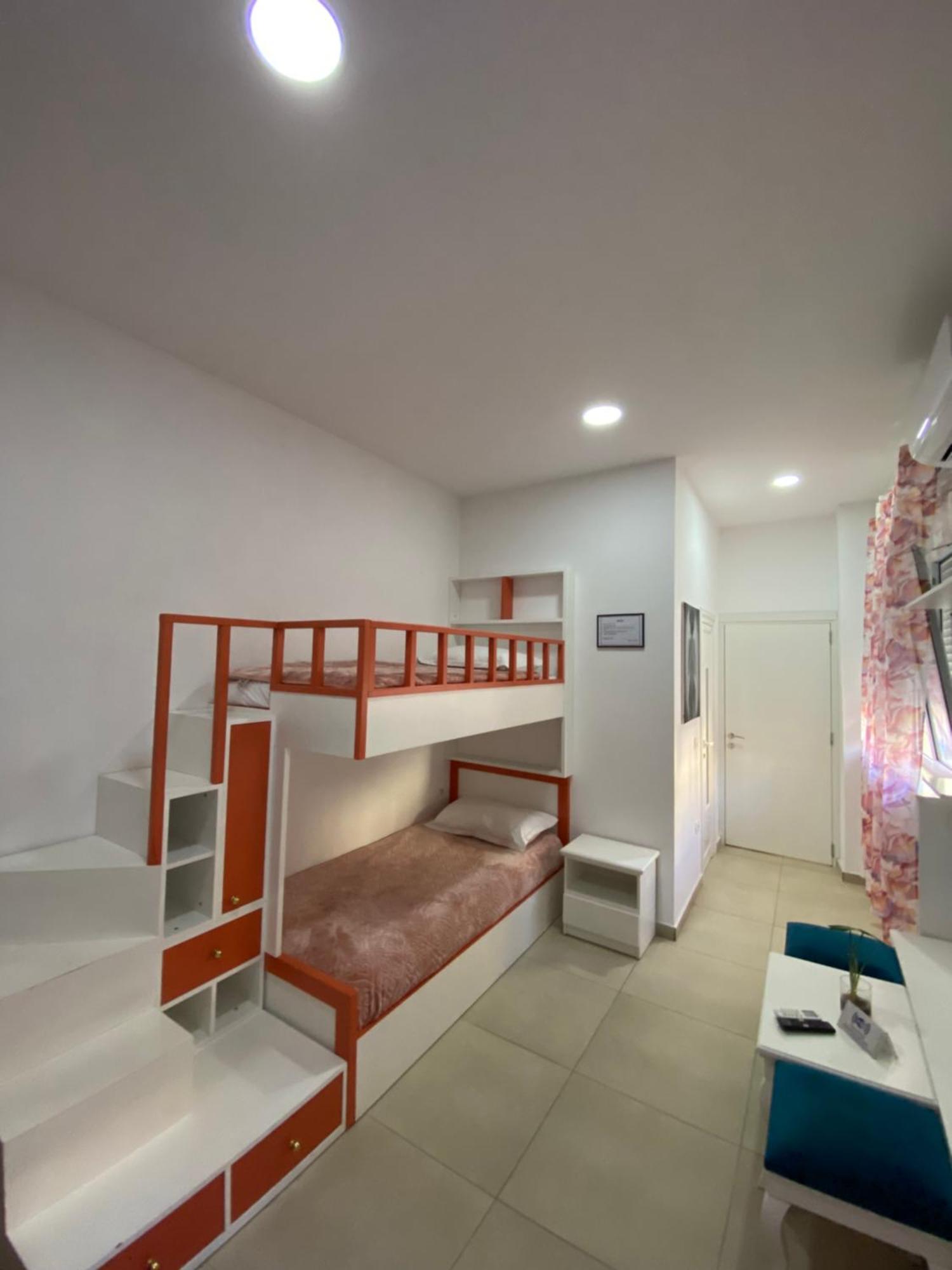 Ayso Inn Tirana City Center Bagian luar foto